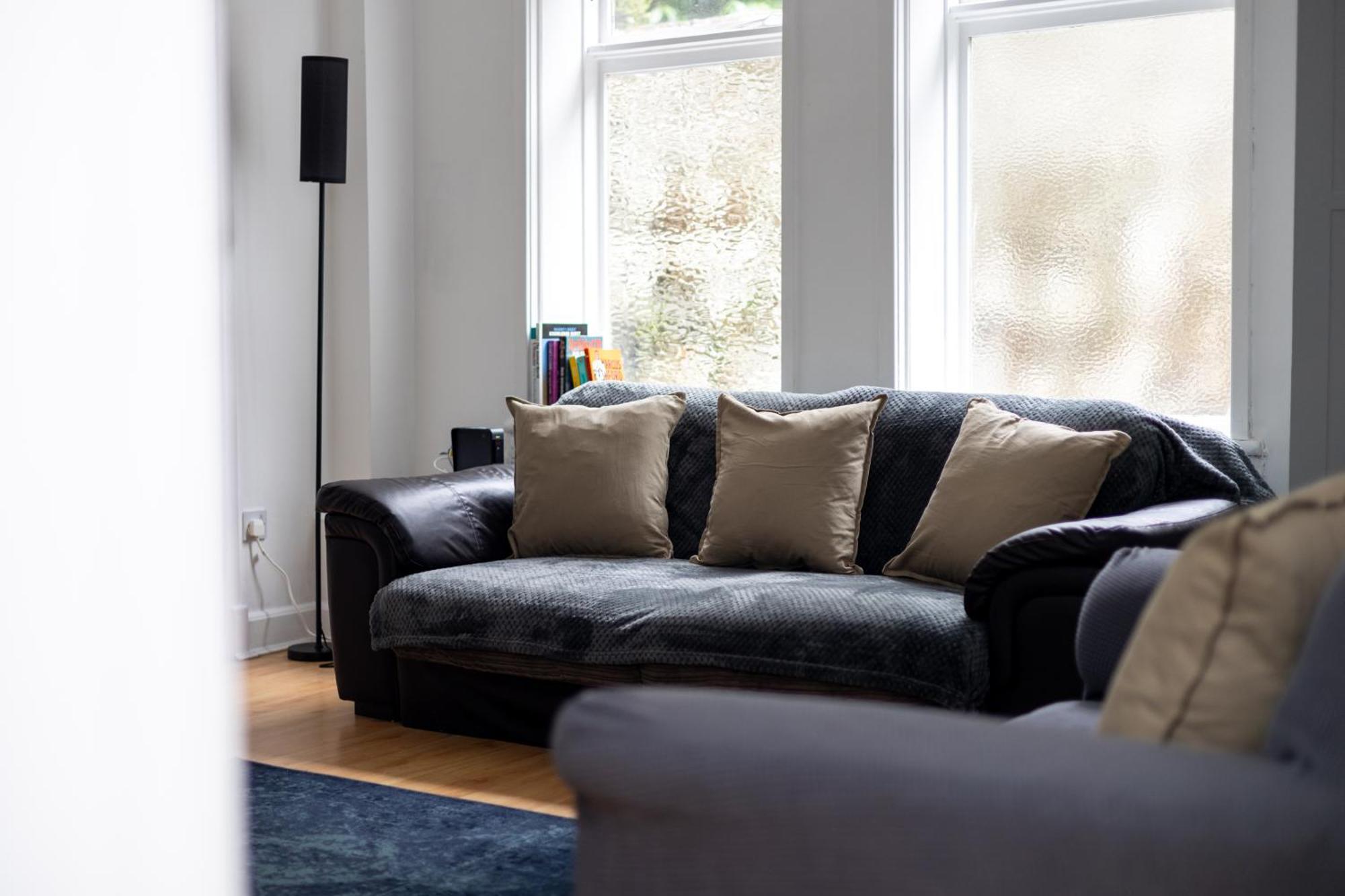 Spacious 3 Bedroom Ground Floor Apartment - 10 Mins From City Centre Leeds  Exteriér fotografie