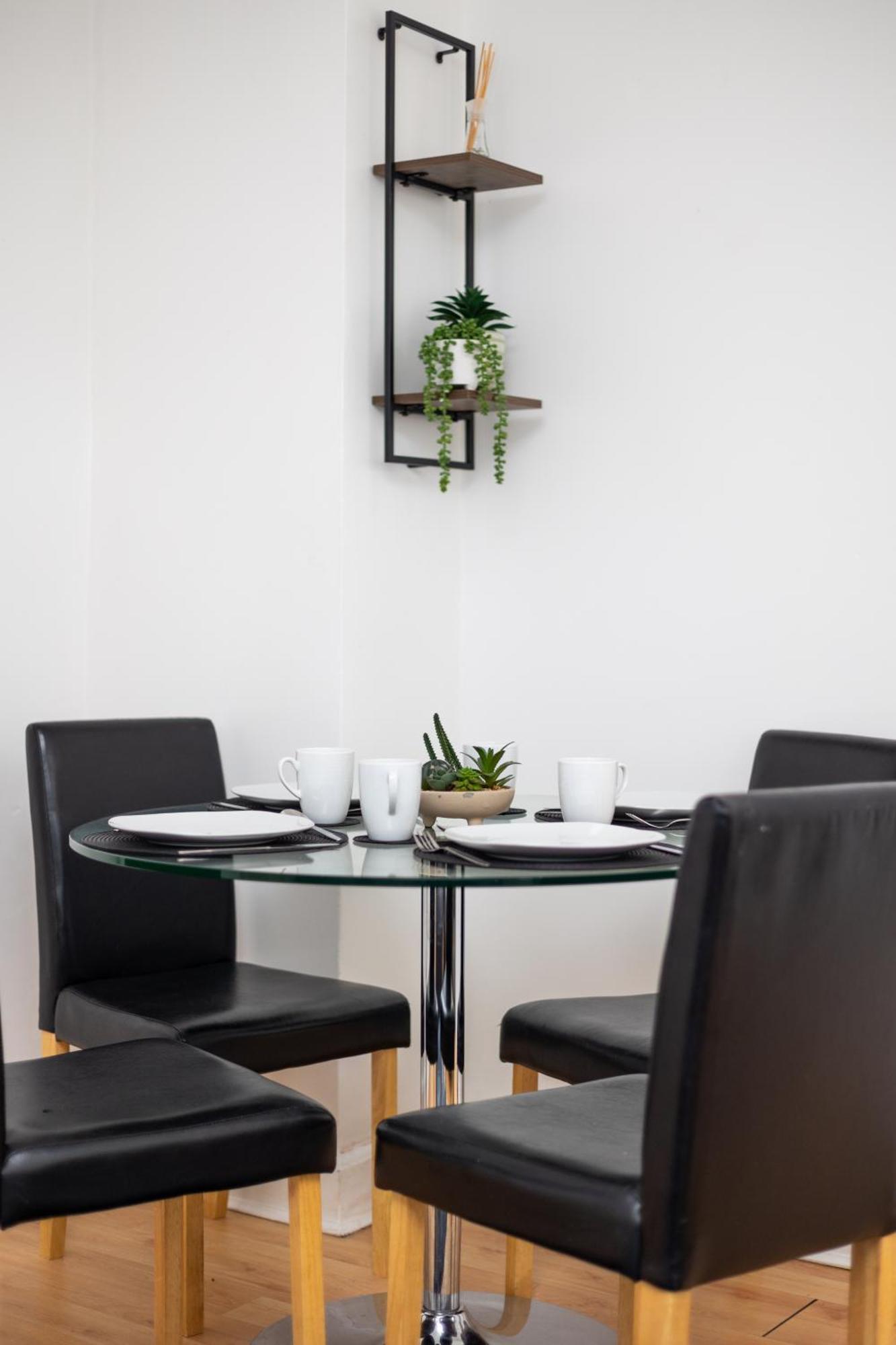 Spacious 3 Bedroom Ground Floor Apartment - 10 Mins From City Centre Leeds  Exteriér fotografie