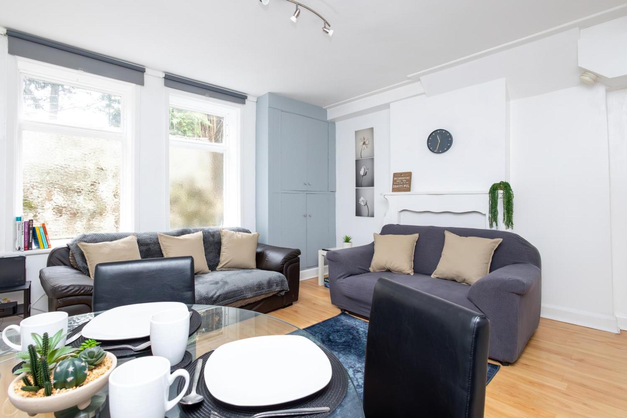 Spacious 3 Bedroom Ground Floor Apartment - 10 Mins From City Centre Leeds  Exteriér fotografie