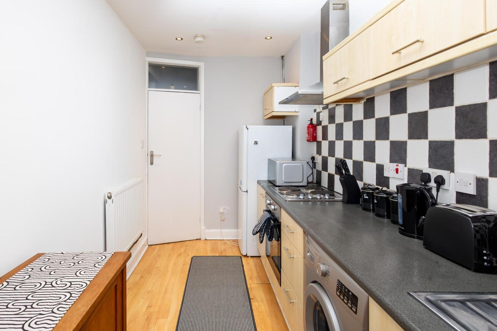 Spacious 3 Bedroom Ground Floor Apartment - 10 Mins From City Centre Leeds  Exteriér fotografie