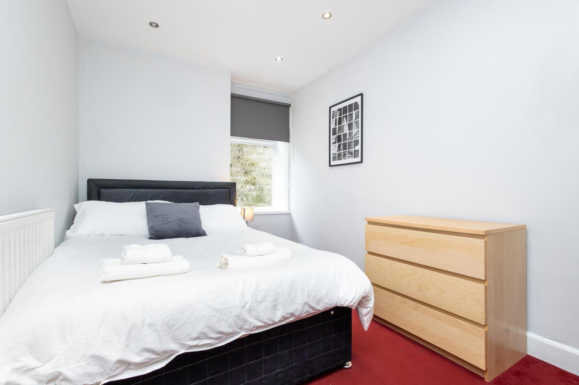 Spacious 3 Bedroom Ground Floor Apartment - 10 Mins From City Centre Leeds  Exteriér fotografie