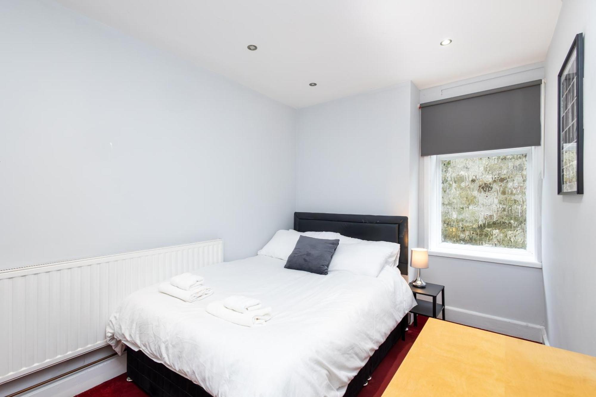 Spacious 3 Bedroom Ground Floor Apartment - 10 Mins From City Centre Leeds  Exteriér fotografie