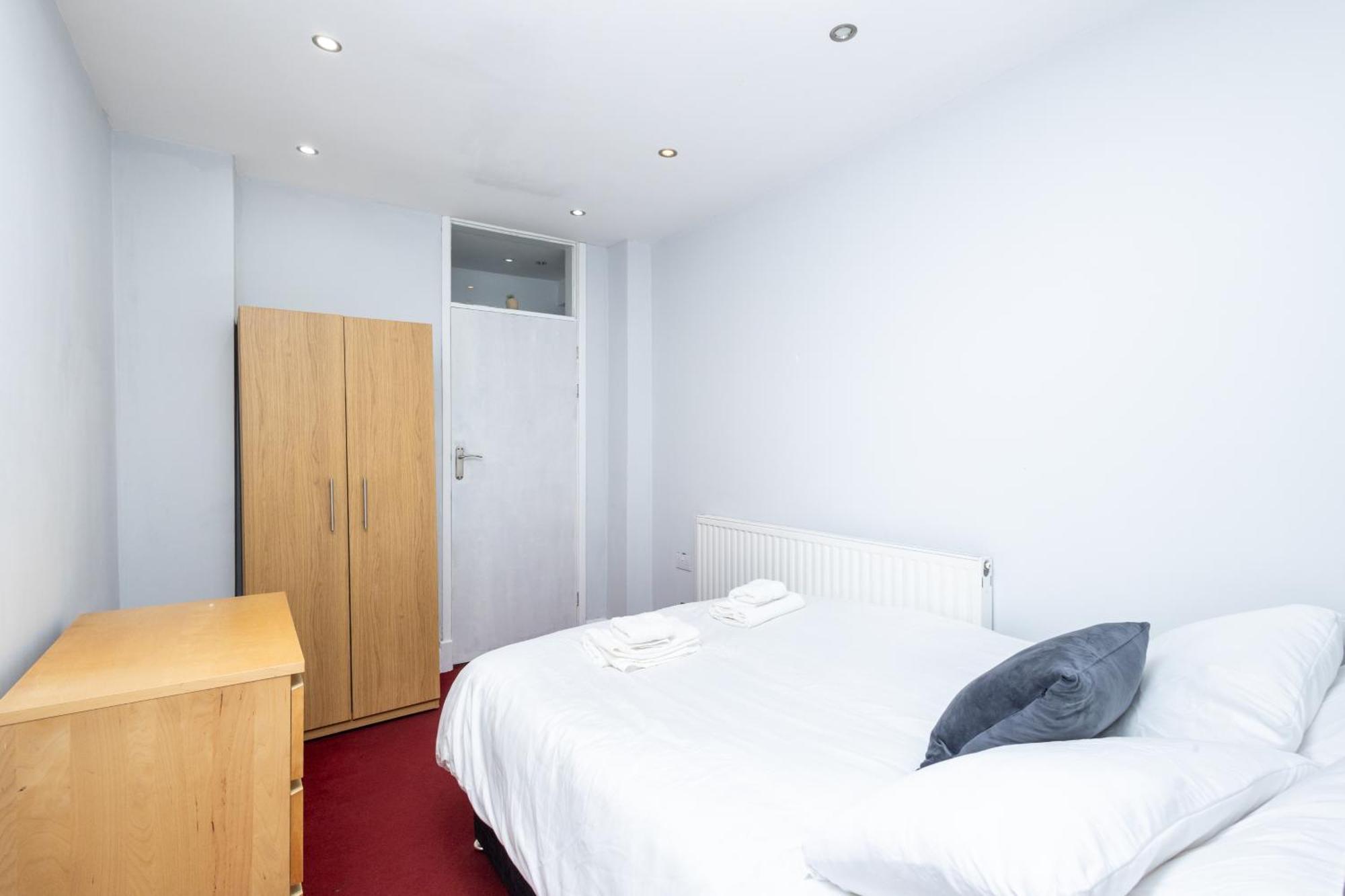 Spacious 3 Bedroom Ground Floor Apartment - 10 Mins From City Centre Leeds  Exteriér fotografie