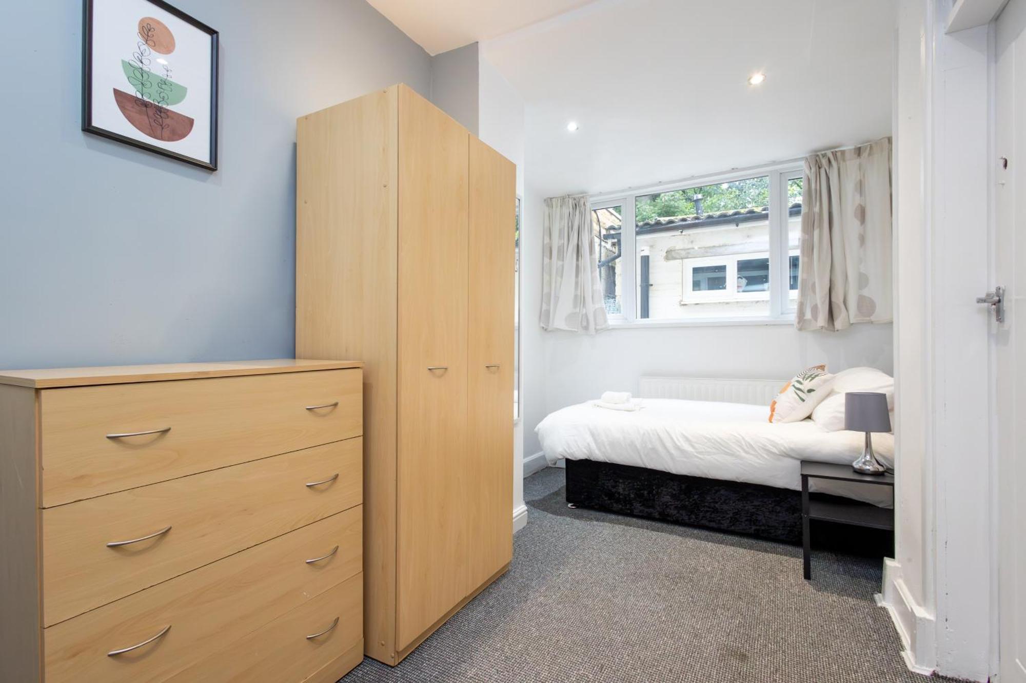Spacious 3 Bedroom Ground Floor Apartment - 10 Mins From City Centre Leeds  Exteriér fotografie